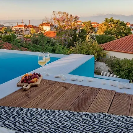 Georgianna's With Private Pool , 'blank Suite' * Charokopio
