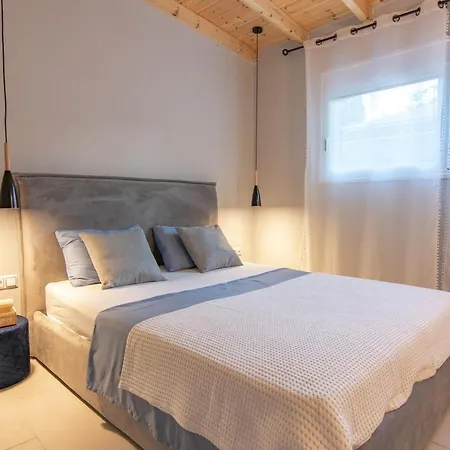 Georgianna's With Private Pool , 'blank Suite' 펜션 Charokopio