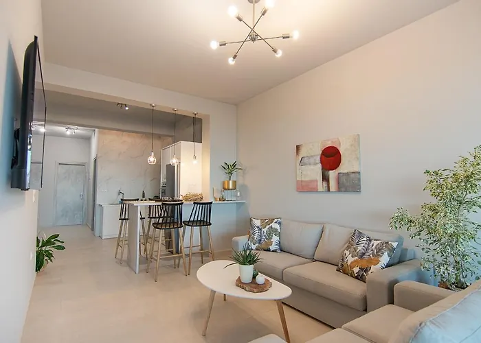 Georgianna's With Private Pool , 'blank Suite' *