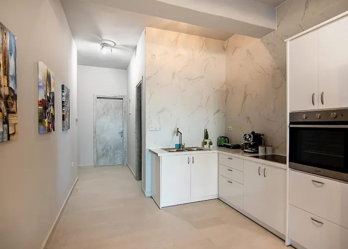 Georgianna's With Private Pool , 'blank Suite' Charokopio